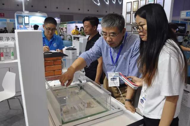 致果新品魅力闪耀2017上海国际空气新风展